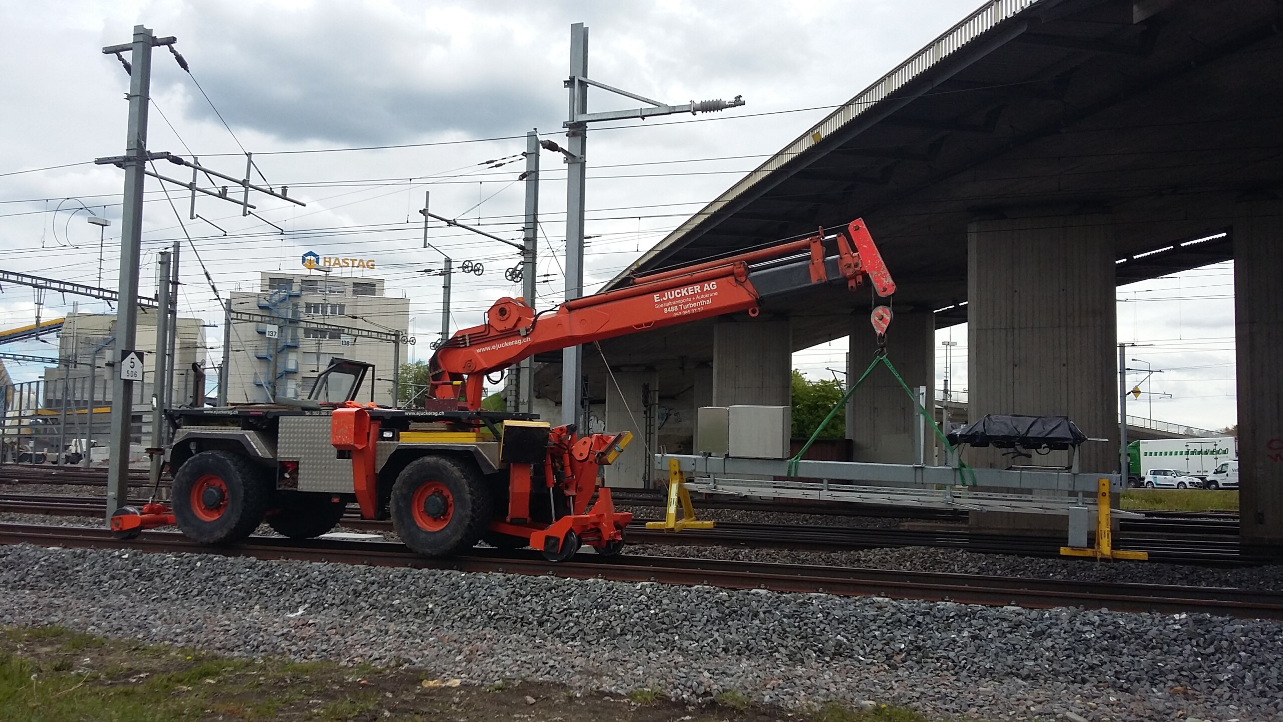 Kranarbeiten Bahnarbeiten Jucker Spezialtransporte AG
